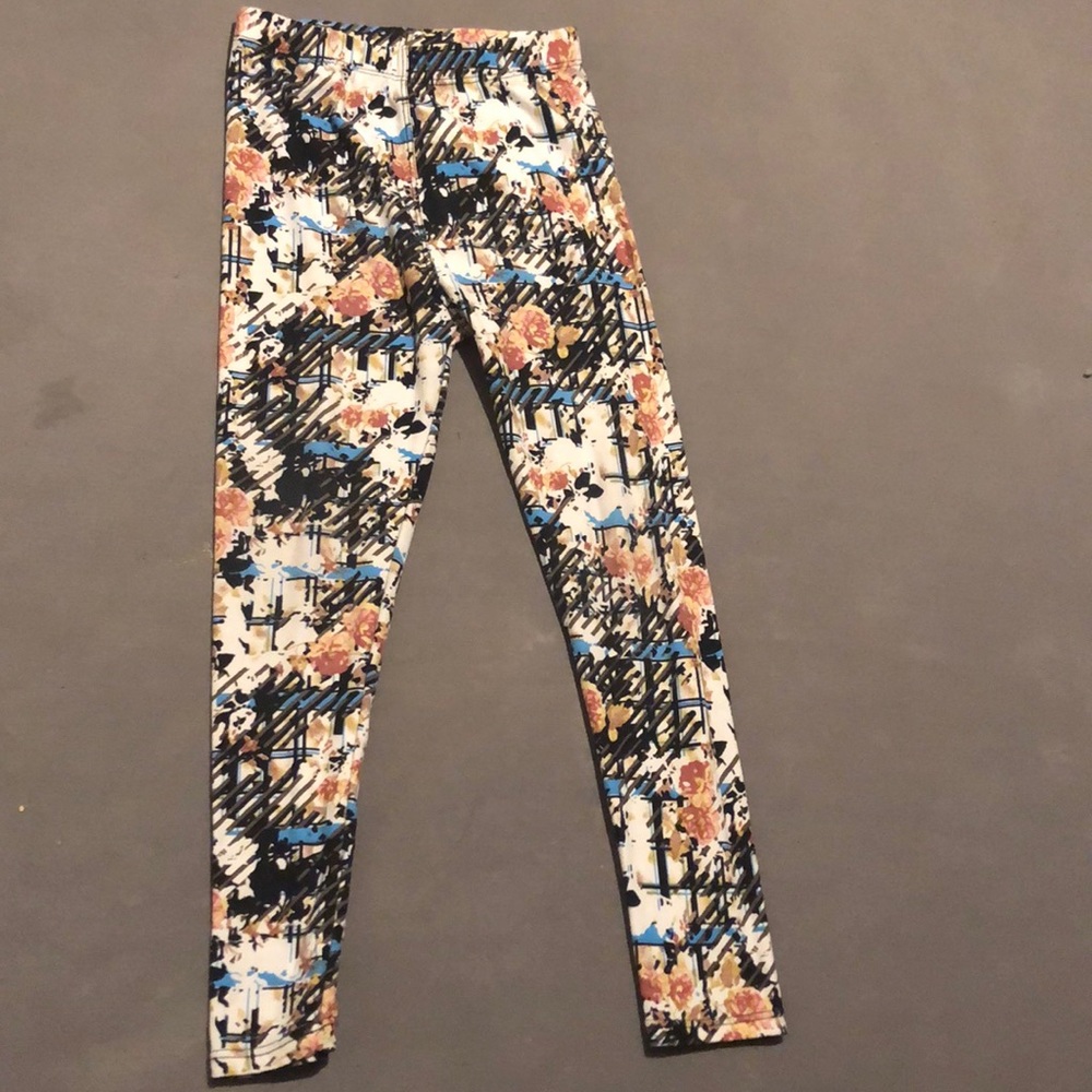 Little girls leggings! Size s/m (2-6)